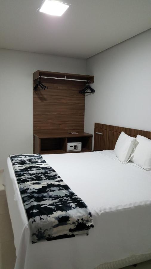 Manhattan Apart Hotel Caratinga Екстер'єр фото